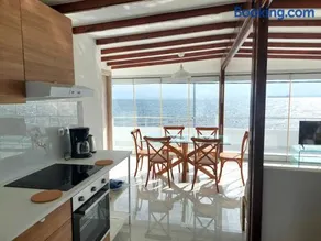 Luxury Seafront Panorama Penthouse - Image 1