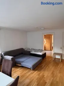 Voll ausgestattetes Apartment direkt in der City - Image 2
