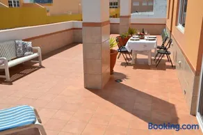 Voll ausgestattete tolle Ferienwohnung mit Terrasse | Stadtblick | Perfekt für die Arbeit von Zuhause - Image 1