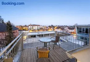LETA Homes - Komfortable FeWo mit Traumbalkon mit flexiblem, Self-Check-In & eigenen Parkplätzen - Image 2