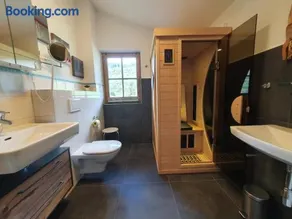 Alpen Chalets Zell am See - Image 3