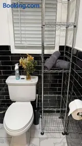 New 3 BR Apt in Elizabeth Railroad Style Path Train Bus Hospital EWR Airport NJ Manhattan NYC - Image 4