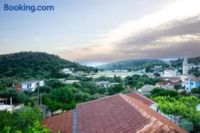 Nonna's Eftihia cottage on the hill - Image 2