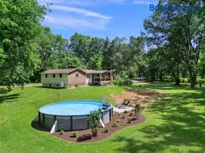 Waterfront 5 Br Pool Hot Tub Pavilion Fire Pit - Image 2