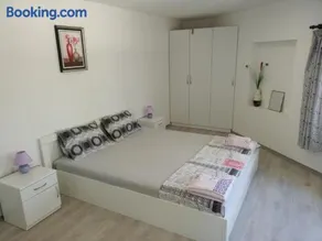 Divna Guest House - Image 1