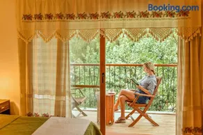Pyramid Boutique Hotel - Image 1