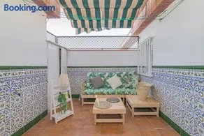 Ático Trucha Retreat con Terraza - Image 2