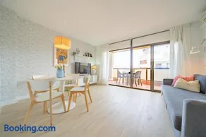 HomeHolidaysRentals Playamar - Costa Barcelona - Image 4