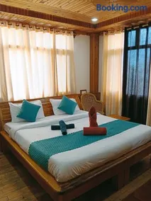 NORVIN Wooden Villa Kufri - Image 1