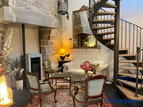 LE COTTAGE Gîte charmant au pied du Château - Image 1