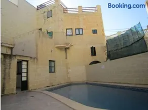 Cauchi 5 bedroom farmhouse in Gharb - Image 3