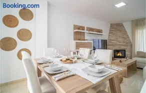 Lovely Home In Vélez-Málaga With Swimming Pool - Image 1