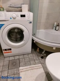 Väike stuudiokorter vanalinna äärel - Image 3