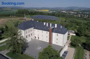 Hotel Zámek Svijany - Image 4