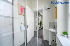 125HS - Spacious & Relaxing Studios - Image 5