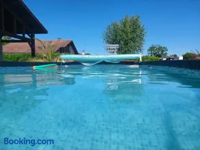 Gîte des Lauriers Roses - Piscine collective, Spas et jardins privés - 7 kms de la plage de Lespecier - Image 2