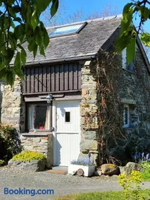 The Cosy Pad Glan Y Morfa Bach - Image 2