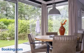 Chalet met omheinde tuin bij het IJsselmeer - Image 4