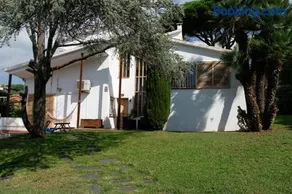 Casa familiar en la playa con piscina - Image 4
