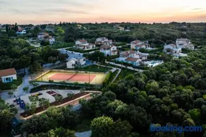 Mirana Luxury Villas - Image 1