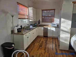 Relaxing Countryside Resort Guest House - Image 5
