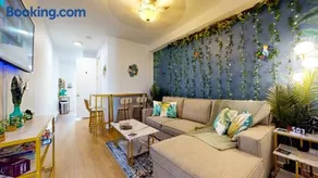 Garden Street Retreat - 15 Minutes to NYC - Sleeps 6 comfortably - Image 3