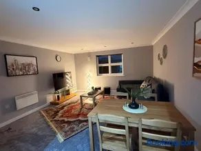2 Bed - Sleeps 6 - Free Parking - Town Centre - Image 5