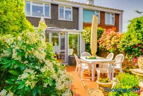 Charming 3 BR House near the New Forest & Sea - Image 3