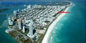 918 SOBE FLATS - Image 2