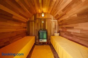 Nose River Sauna 2 - Image 1