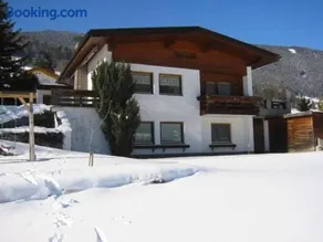 Attraente casa adatta alle famiglie con terrazza, giardino e griglia | Ammette cani - Image 2