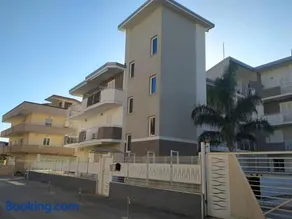 B&B White One - Image 1