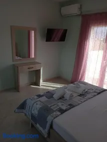 Lighthouse Apartments - Image 4