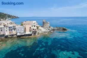 6-person apartment in sea view villa with jacuzzi - Image 2