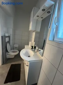 Modern Zimmer Schwanenstadt - Image 2