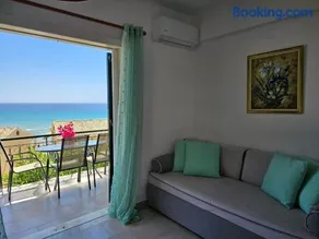Glyfada Beach Apartment - Seaside Retreat - Image 2