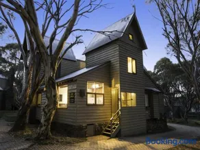 Gundy Lodge - Image 1