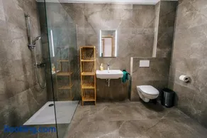 Danner Appartements Wolfsegg am Hausruck- Ferienwohnung & Business-Appartements Ruhige Lage, moderne Ausstattung, faire Preise - Image 3