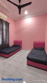 Tiffana Homestay - Image 1