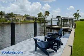 N&M Beach House Port Charlotte - Image 1