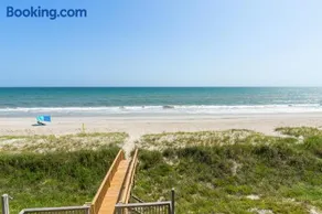 Sea Villas East by Emerald Isle Realty - Image 2