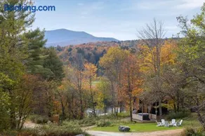 Modern Tiny House with hot tub & river near Stowe - Image 5