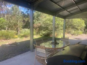 Austinville Hinterland Chalet - Image 3