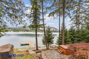 Riverfront Retreat - Image 3