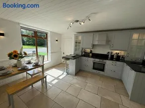7 Person home With HOT TUB - Image 3
