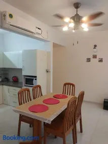 Pool view 1 BHK 10 min from beach - Image 1
