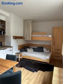 Apartment 225 - Image 2
