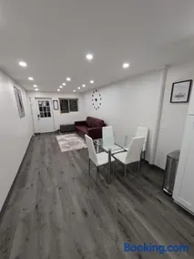 Extended Family Stay - Image 2