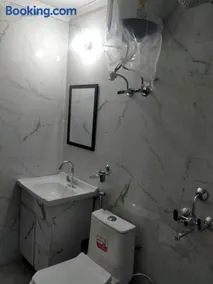 Urban cozy stay - Image 3