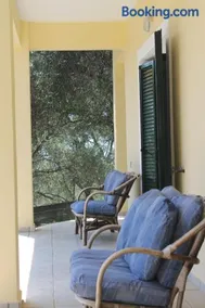 Olive House - Image 2